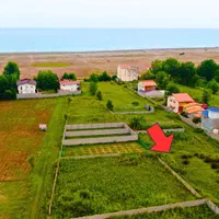 فروش زمین ساحلی/کوچه8متری/امکان ساخت /260متر