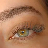 کاشت و اکستنشن مژه