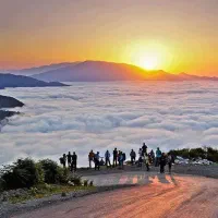 تور لحظه اخری پنج شنبه شب  حرکت