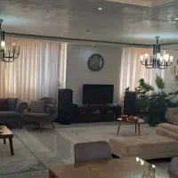 منزل-مسکونی-دارای-مغازه-فروش-یا-معاوضه