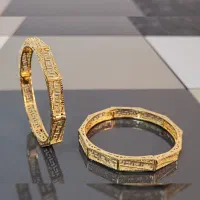 دستبند النگویی چند ضلعی