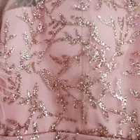 لباس مجلسی|لباس|لاهیجان, لیالستان|دیوار