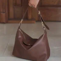 کیف دوشی قهوه ای