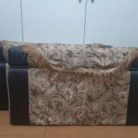 دو عدد پشتی، ماتکا|پشتی|شاهین‌شهر, خانه کارگر|دیوار