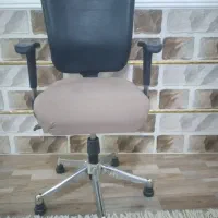 صندلی اداری چرخشی