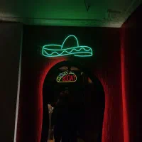 تابلو ساز تابلوسازی ال ای دی نئون چنلیوم لیزر|خدمات پیشه و مهارت|کرج, حیدرآباد|دیوار