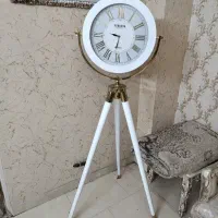 ساعت سه پایه (در حد نو)