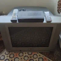 تلویزیون ال جی(LG) به همراه دستگاه دیجیتال|تلویزیون و پروژکتور|بروجرد, |دیوار