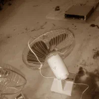 باسلام دوعدد پنگه قدیمی پارس خزر سالم|پنکه و تصفیهکنندهٔ هوا|باسمنج, |دیوار