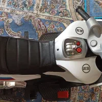 دوچرخه و موتورشارژی