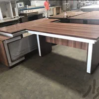 میز مدیریت و کنفرانس