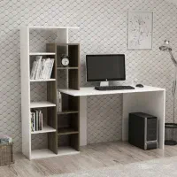 میز تحریر و کامپیوتر