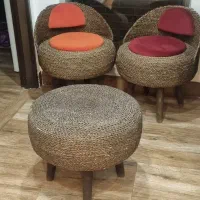 مبل حصیری به همراه میزش