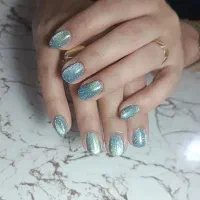 تخفیف کاشت ناخن