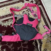 آغوشی نوزادی نو