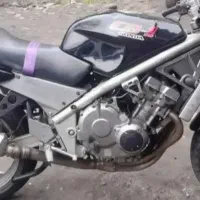 موتور بشرط. گاز خور برق همه میزون. لاستیکها نو