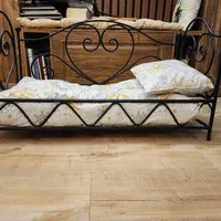 تخت و جای آب و غذا لوکس سگ و گربه