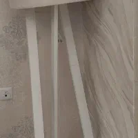 آباژور ایستاده کاملا سالم