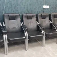 تعدادی صندلی انتظار وسرشور،بابهترین قیمت و کیفیت