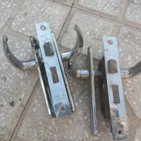 قفل و کشاب فلزی