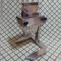 بیفتک زن دستی در حد آکبند|فروشگاه و مغازه|تهران, ونک|دیوار