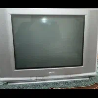 تلویزیون رنگی سالم با کنترل