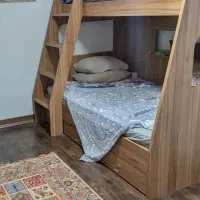 تخت خواب دو طبقه برند کمجا چوب با خوشخواب
