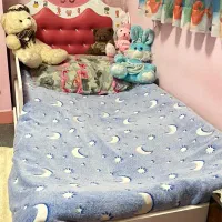 تخت یک‌نفره دخترانه،سالم و محکم،مناسب اتاق کودک|تخت و سرویس خواب|ساری, |دیوار