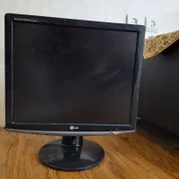 مانیتور LCD 17 اینچ LG و‌ 15 LCD BENQ|قطعات و لوازم جانبی رایانه|بندرعباس, |دیوار