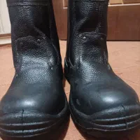 کفش ایمنی (چکمه ای|کیف، کفش، کمربند|برخوار, |دیوار