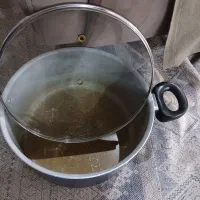 قابلمه‌ تفلن سالم همراه با درب