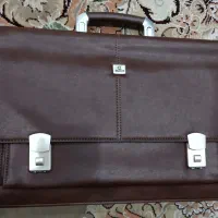 کیف. اداری .دیپلمات|کیف، کفش، کمربند|شیراز, تندگویان|دیوار