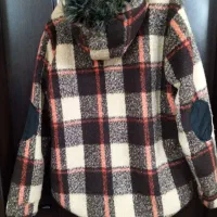 پالتو|لباس|اردبیل, |دیوار