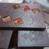 میز عسلی جلوی مبل