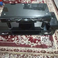میز تلویزیون شیشه ای