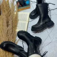 نیم بوت پوتین