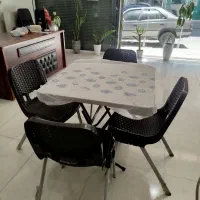 میز و صندلی مارک ناصر دو دست
