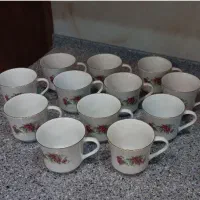 فنجان چینی گل قرمز