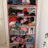 حراج تعدادی زیادی لباس