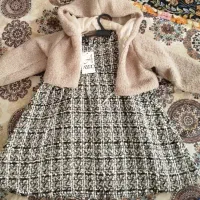 تعدادی لباس در حد نو