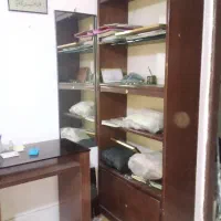 قفسه کتاب چوبی سالم