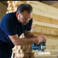 خدمات نجاری. جوشکاری (تعمیرات)