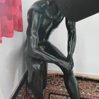 آباژور مرد مانکن