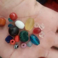 فروش مهره های عتیقه قدیمی|جواهرات|شیراز, بید زرد|دیوار