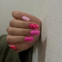 کاشت ناخن|خدمات آرایشگری و زیبایی|قم, باغ شریفی|دیوار