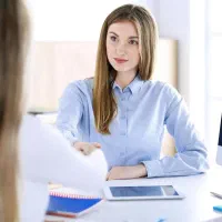 استخدام نیرو خانم آشنا به کامپیوتر