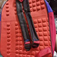 کیف مدرسه|کیف، کفش، کمربند|قم, وادی السلام|دیوار