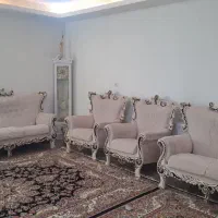 مبلمان همراه با ویترین