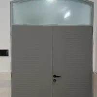 نیازمند شاگرد برای نصب درب چوبی و ضد سرقت و...|استخدام معماری، عمران و ساختمانی|قم, زنبیل آباد|دیوار