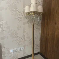 اباژور ایستاده